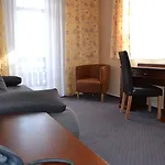 Отель Greenwood