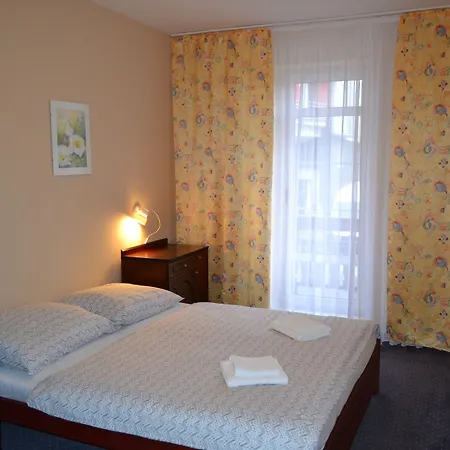 Отель Greenwood 4*