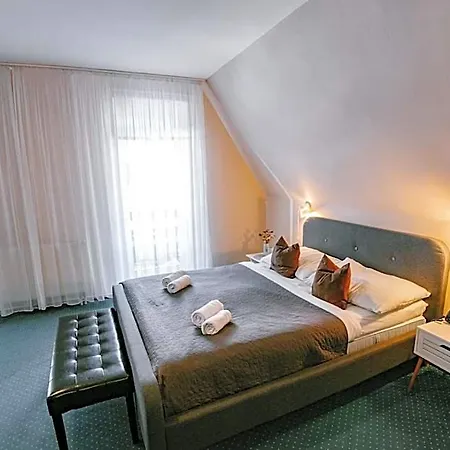 Hotel Greenwood 4*