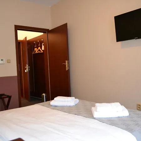 Hotel Greenwood 4*