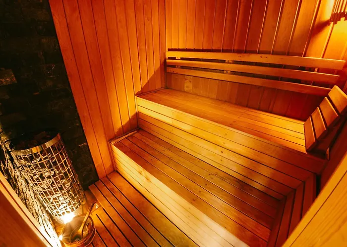 Greenwood فندق 4*